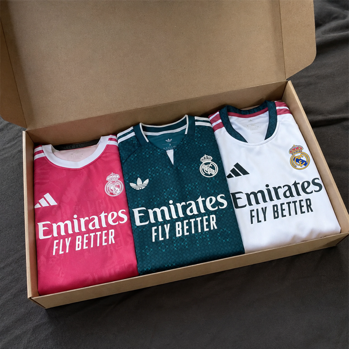Real Madrid FANBOX (Authentic Version)